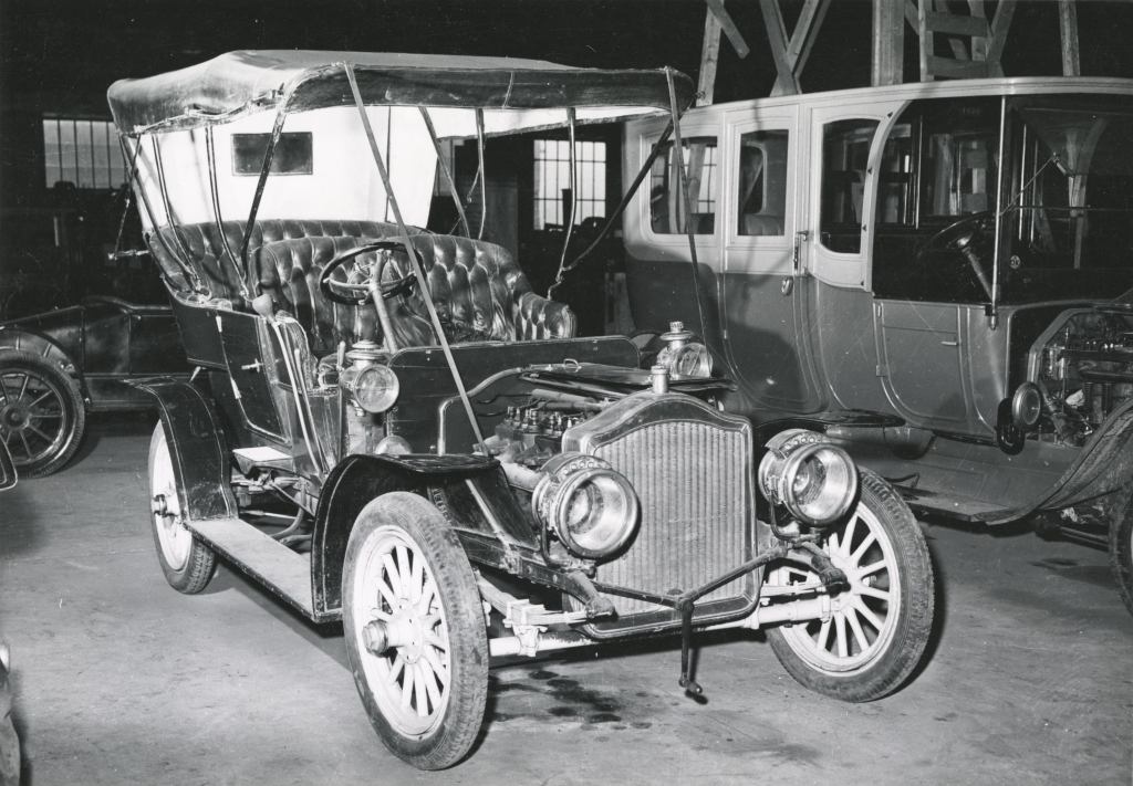 1908 Russell