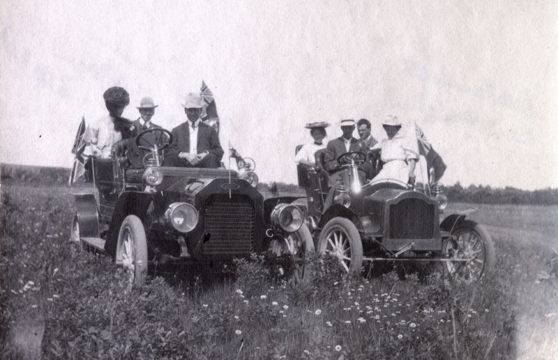 1906 Russell