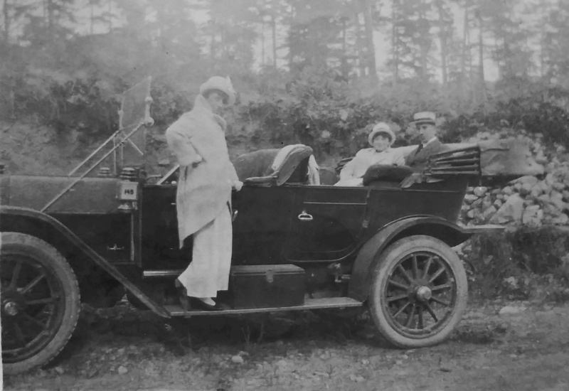 1911 Russell-Knight